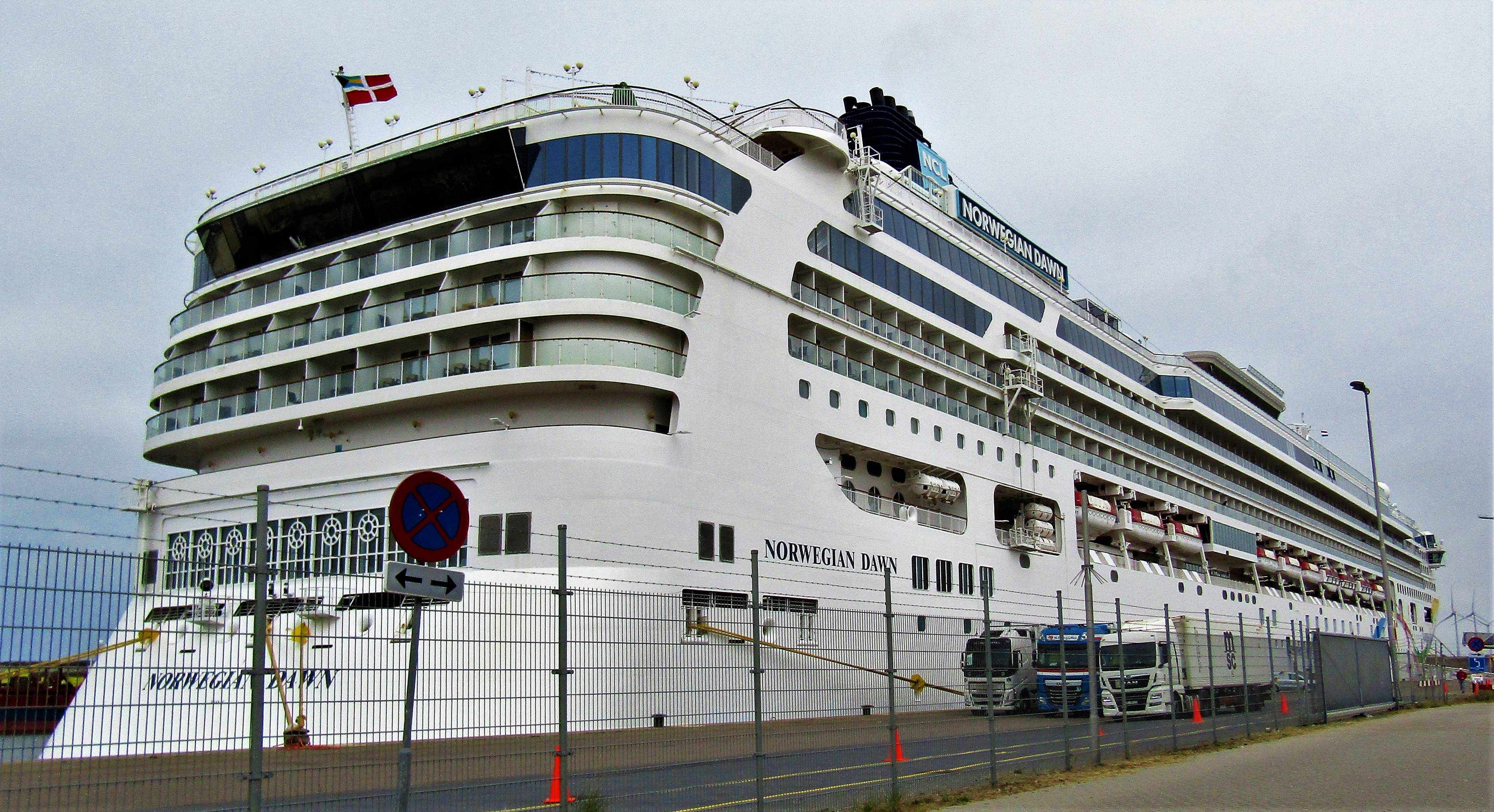 NORWEGIAN DAWN 